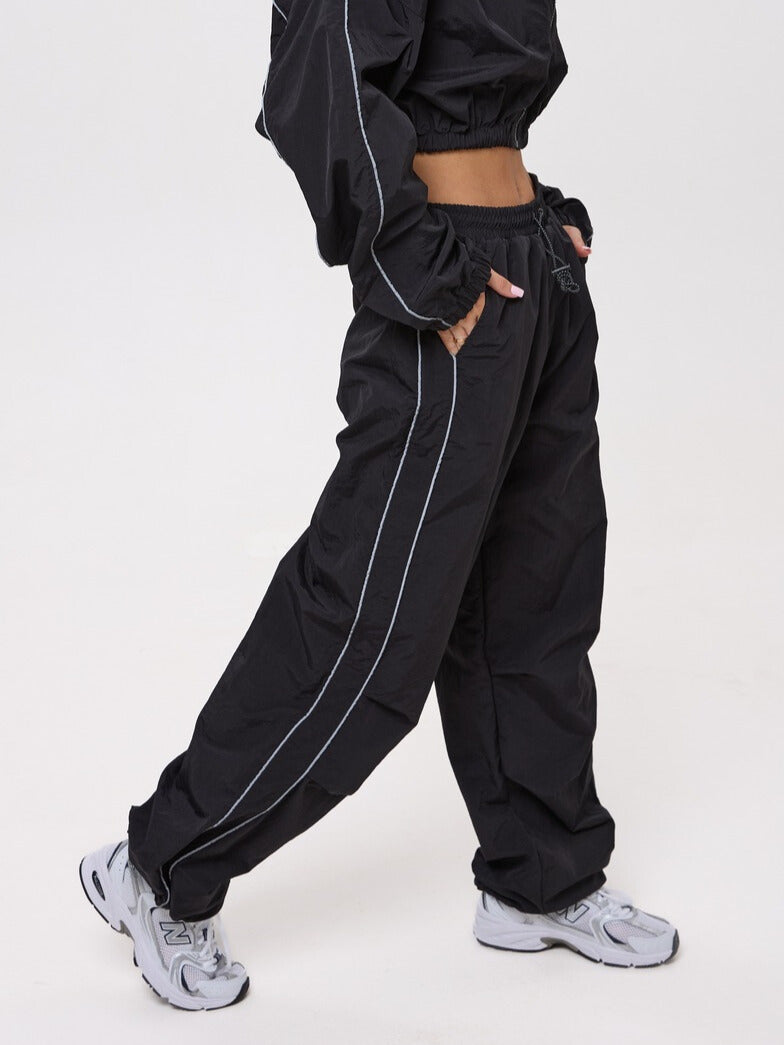 FITRUN Women's Woven Track Pants "Black"