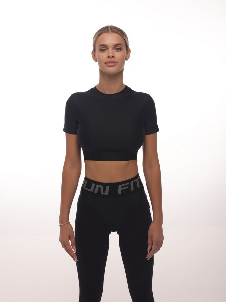 FITRUN Midi T-shirt "Total Black"