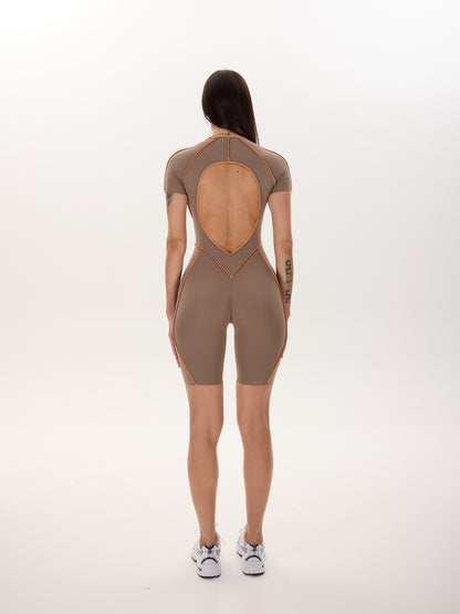 Salopetă FITRUN BodySuit Scurt Versa "Nisip VE Linie Portocalie"